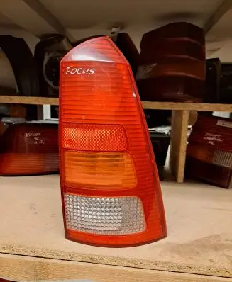 Ford Focus Rear/tail lights XS4X13N004