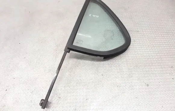 Opel Frontera B Rear vent window glass 
