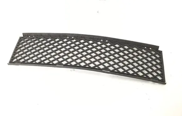 BMW 7 E65 E66 Front bumper lower grill 7135573 51117135573