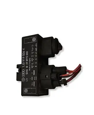 Volkswagen Golf IV Coolant fan relay 1J0919506K 898972000