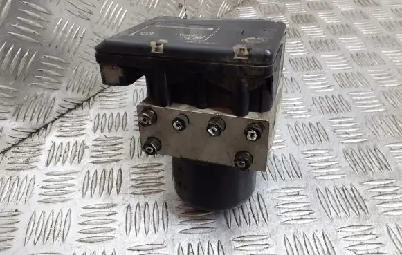 Volkswagen Golf IV ABS Pump 1J0907379P