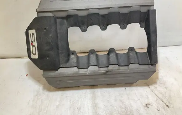 Ford Mustang VI Engine cover (trim) FR3E6A949BF