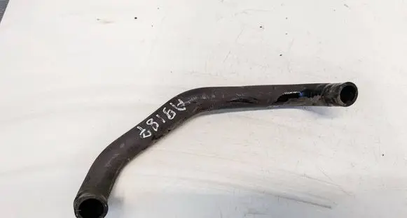Volkswagen PASSAT B6 Engine coolant pipe/hose