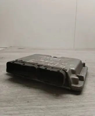 Opel Zafira A Engine control unit/module 09133269 28SA4222 0281010021