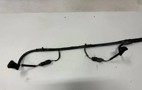 Windshield washer spray nozzle