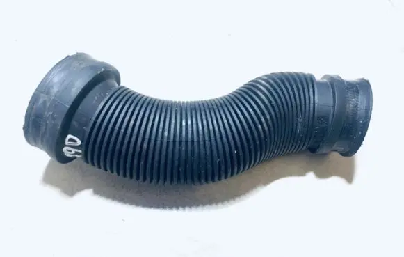 Opel Astra H Air intake hose/pipe 13106267
