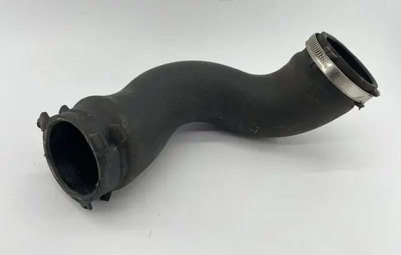 Audi A4 S4 B8 8K Intercooler hose/pipe 8K0145737H