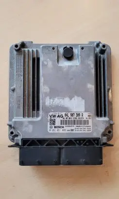 Volkswagen PASSAT B8 Engine control unit/module 04L907309R 0281031066
