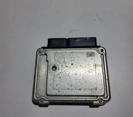 Volkswagen Golf V Engine control unit/module 03G906021KH 0281013226
