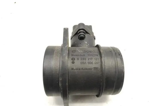 Audi A3 S3 8L Mass air flow meter 06A906461 0280217121