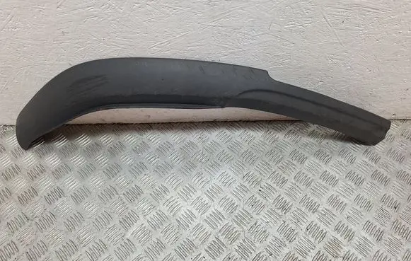 Toyota Avensis T250 Front bumper lip 7685105020