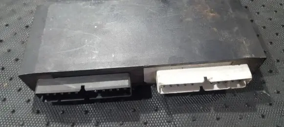 BMW 5 E34 Comfort/convenience module 61351384331 6061.403.01E