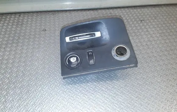 Renault Espace - Grand espace IV Ignition key card reader 8200224594