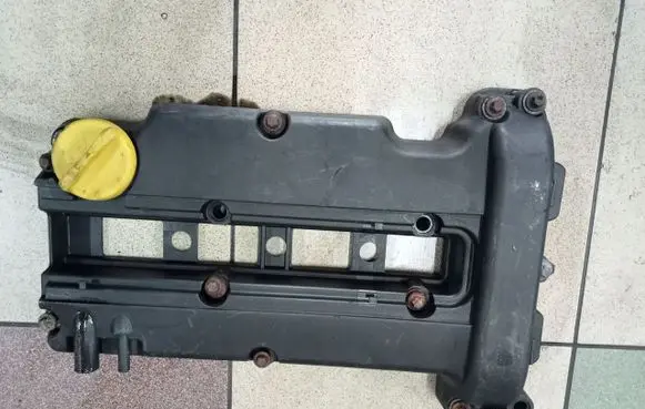 Rocker cam cover