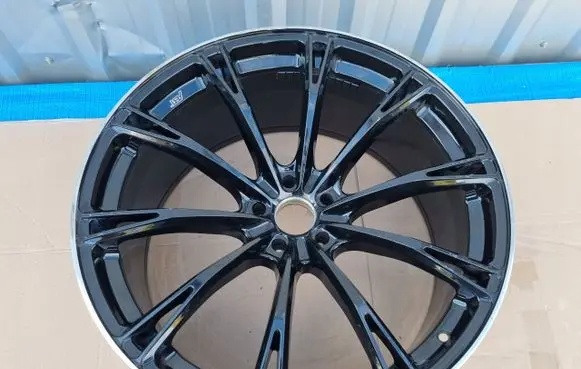 Audi RS6 C7 R22 alloy rim 0JX22