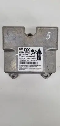 Opel Zafira B Airbag control unit/module 13246046