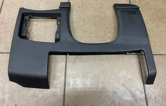Steering wheel column trim