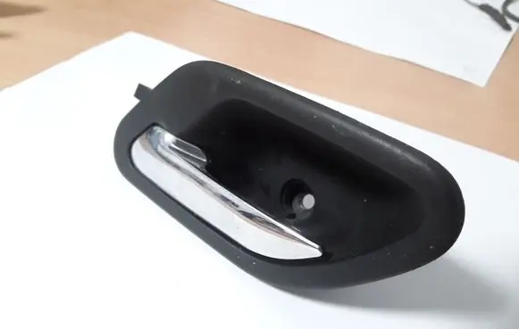 BMW 5 E39 Front door interior handle 8226049