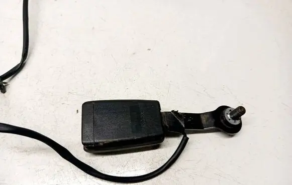 Nissan Note (E11) Front seatbelt buckle 
