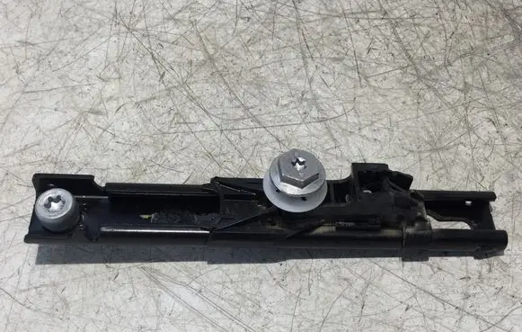 Peugeot Expert Seat belt height adjuster 9811404680 3089286 306097410AE0