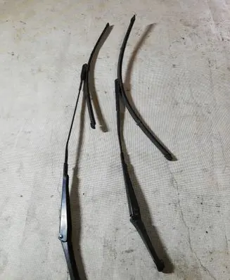 Audi A4 S4 B9 Front wiper blade arm 8W2955407 8W2955408