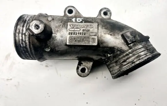 Volvo S60 Intercooler hose/pipe 08631538