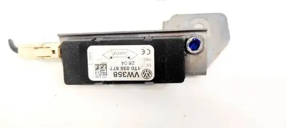 Volkswagen Touran I Antenna control unit 1T0035577