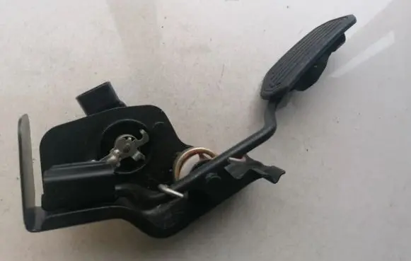 Toyota Corolla E120 E130 Accelerator throttle pedal