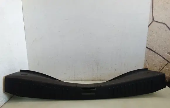 Ford Focus Tailgate/boot lid lock trim 4M51A40352A