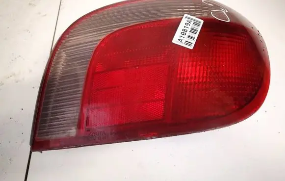 Toyota Yaris Rear/tail lights koito52004 koito52005