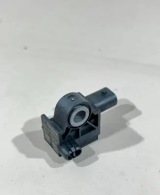 Chrysler Pacifica Airbag deployment crash/impact sensor 68245080AA