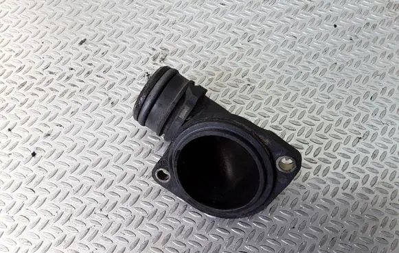 Ford Galaxy Engine coolant pipe/hose 037121121A