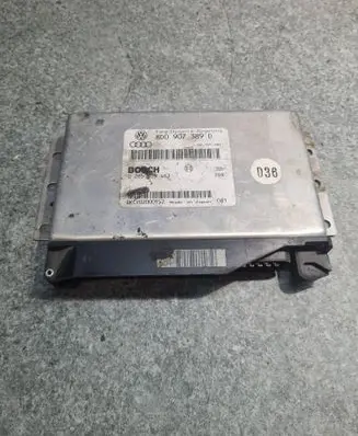 Volkswagen PASSAT B5 ESP (stability system) control unit 0265109463 DKCV02000152 8D0907389D