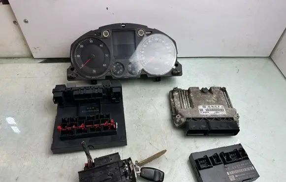 Volkswagen PASSAT B6 Engine control unit/module 03G906021NK 03G906021AB 0281013440