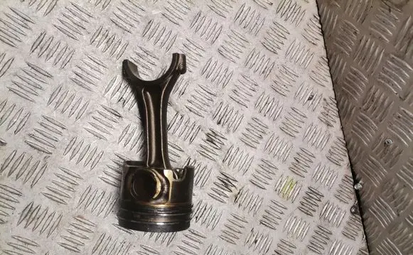 Piston