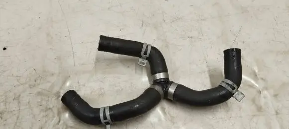 Volvo XC90 Engine coolant pipe/hose 31493282