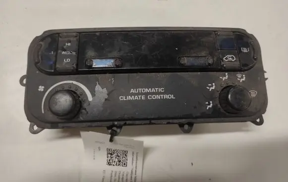Chrysler Voyager Climate control unit P05127379AA 12239589 TKA097500043