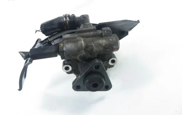Alfa Romeo 147 Power steering pump 