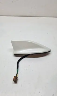 Nissan Qashqai J12 Aerial GPS antenna 282086TL1A A2206070499