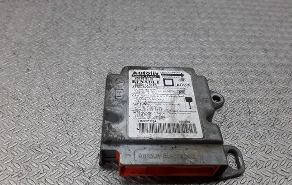 Renault Megane I Airbag control unit/module 600639400 8200117651B