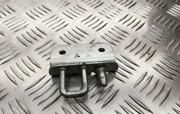 Mercedes-Benz Sprinter W906 Rear door lock loop/hook striker A9067400032