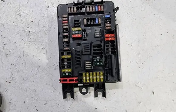 BMW 1 F20 F21 Fuse module 9261111 19178000001 29052013