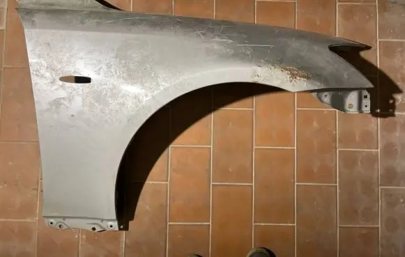 Lexus IS 200-300 Fender B26205023352