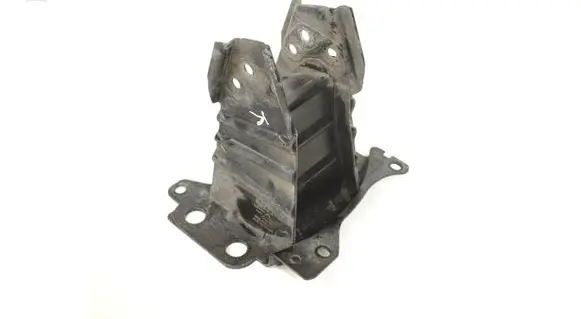 Audi A3 S3 8V Front bumper shock/impact absorber 8P0807133
