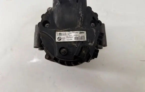 BMW 5 F10 F11 Generator/alternator 7603779
