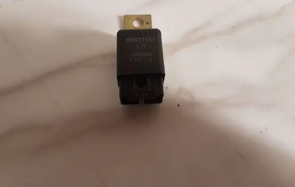 Mitsubishi Pajero Sport I Other relay MB627895