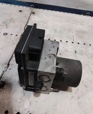 Audi A6 S6 C6 4F ABS Pump 4F0614517T 4F0910517AC
