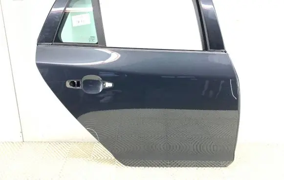 Rear door