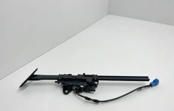 Mercedes-Benz C W205 Seat belt adjustment motor A2058600282 308362899AN