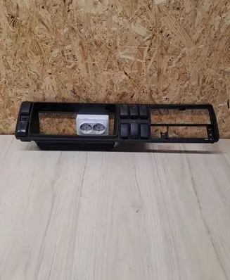 Volkswagen Jetta II Dashboard trim 191857243